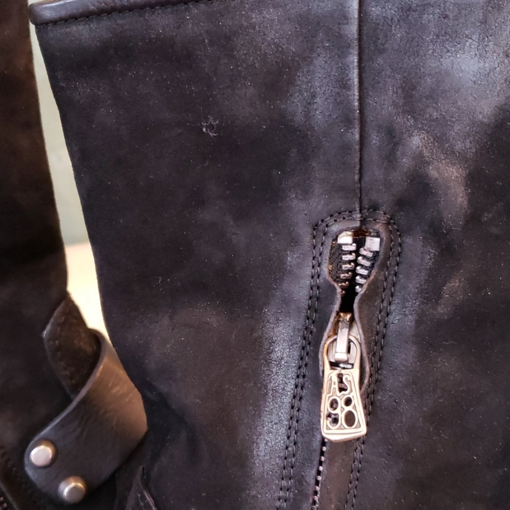 Sold - Picture 6 of 8